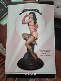 BETTIE PAGE Girl of Our Dreams 14 Statue Ltd. Ed. #'d Dark Horse Dave Stevens