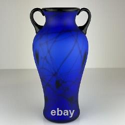 Fenton 2005 Dave Fetty Braveheart vase # 8858 K8 899/1450