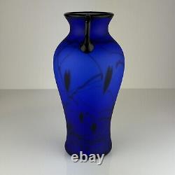 Fenton 2005 Dave Fetty Braveheart vase # 8858 K8 899/1450