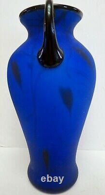 Fenton Art Glass Dave Fetty Hanging Hearts Braveheart Vase Platinum Collection