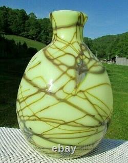 Fenton Robert Barber Dave Fetty 1975 Custard Hanging Hearts Vase 11H 54/550