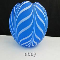 Fenton Robert Barber Dave Fetty Cobalt Blue Pulled Feathers Vase A6 1975