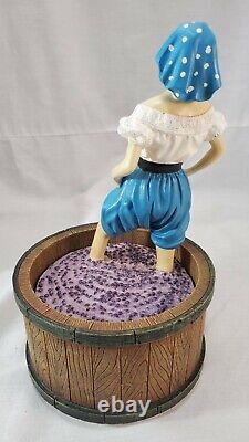 I Love Lucy Grape Stomping Music Box Limited Edition By Dave Grossman With Box