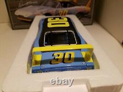 University of Racing 1969 Dave Marcis #30 Dodge Charger Daytona 1/24