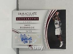 2015-16 Collection Immaculée Panini David Robinson Rouge #42 auto/25 HOF