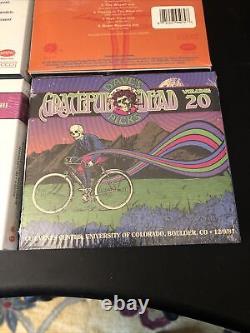 2016 Grateful Dead Dave's Picks Volumes 17 18 19 20 Plus Bonus Disc SEALED	 <br/>  Les sélections de Dave de 2016 de Grateful Dead Volumes 17 18 19 20 plus disque bonus SCELLÉ