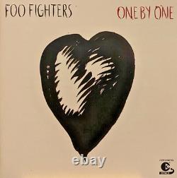 FOO FIGHTERS Un par un 2xCD Édition spéciale limitée RARE avec Live Trx Dave Grohl