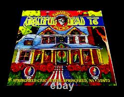 Grateful Dead Dave's Picks 16 Volume Sixteen Springfield MA 3/28/73 1973 3 CD translated in French would be:

Grateful Dead Dave's Picks 16 Volume Seize Springfield MA 28/03/73 1973 3 CD.