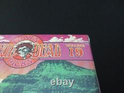 Grateful Dead Dave's Picks 19 Volume Dix-Neuf Honolulu Hawaii HI 1/23/1970 3 CD