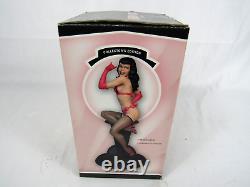 Statue mini Bettie Page, la fille de nos rêves, édition collector avec boîte par Dave Steven